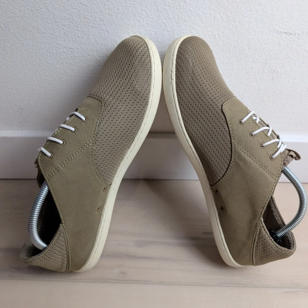 OluKai Nohea Moku Mens 10.5 Olive Green Boat Shoes Sneakers 10283-1020
